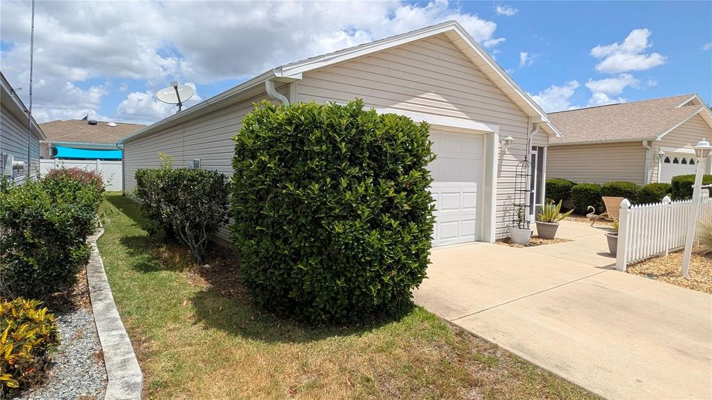 Photo of 971 Margaux Trail, The Villages, FL 32162 (MLS # G5096444)