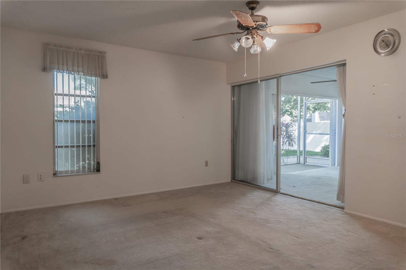 VILLAGE PLAZA SEC 4 - Residential