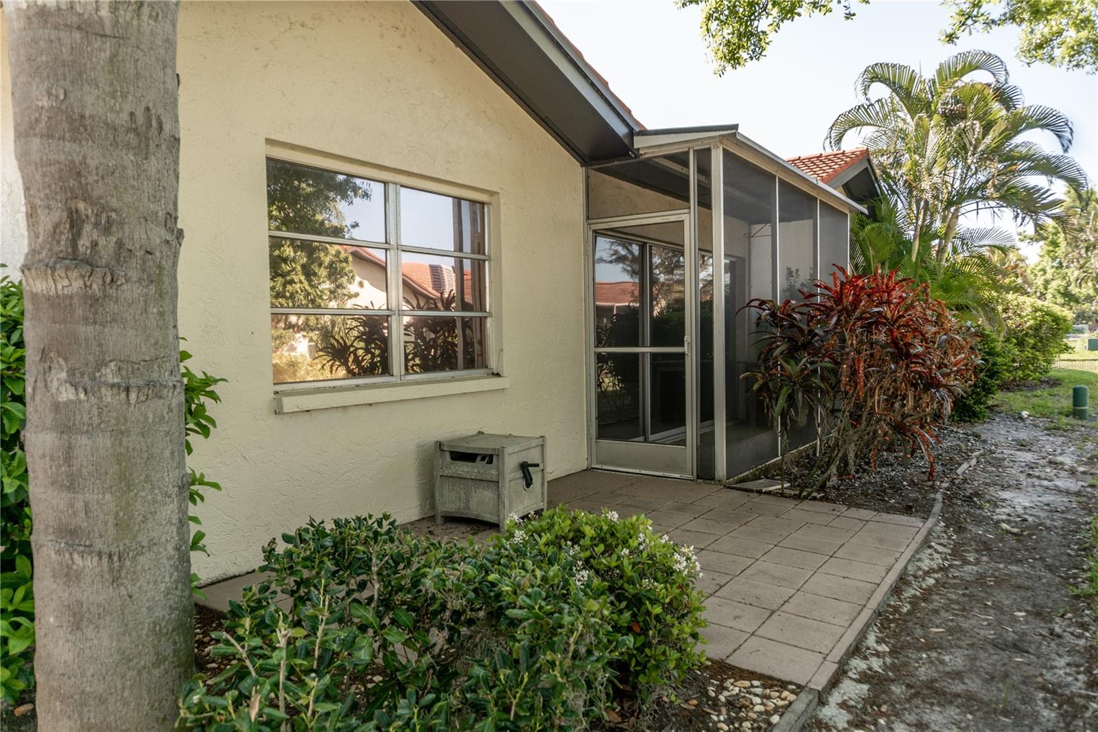 VILLAGE PLAZA SEC 4 - Residential