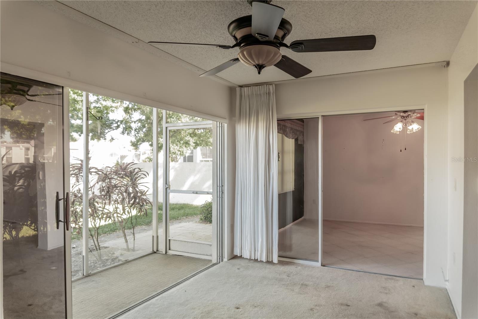 VILLAGE PLAZA SEC 4 - Residential