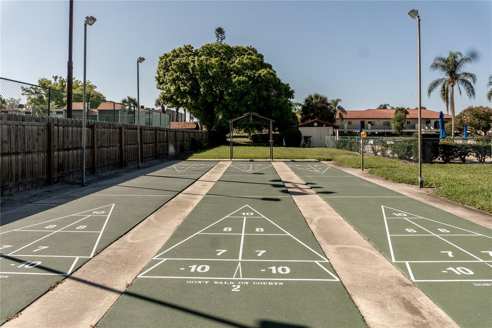 VILLAGE PLAZA SEC 4 - Residential