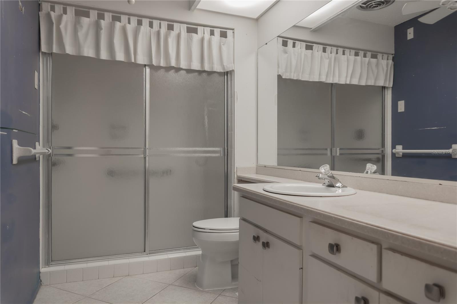 VILLAGE PLAZA SEC 4 - Residential