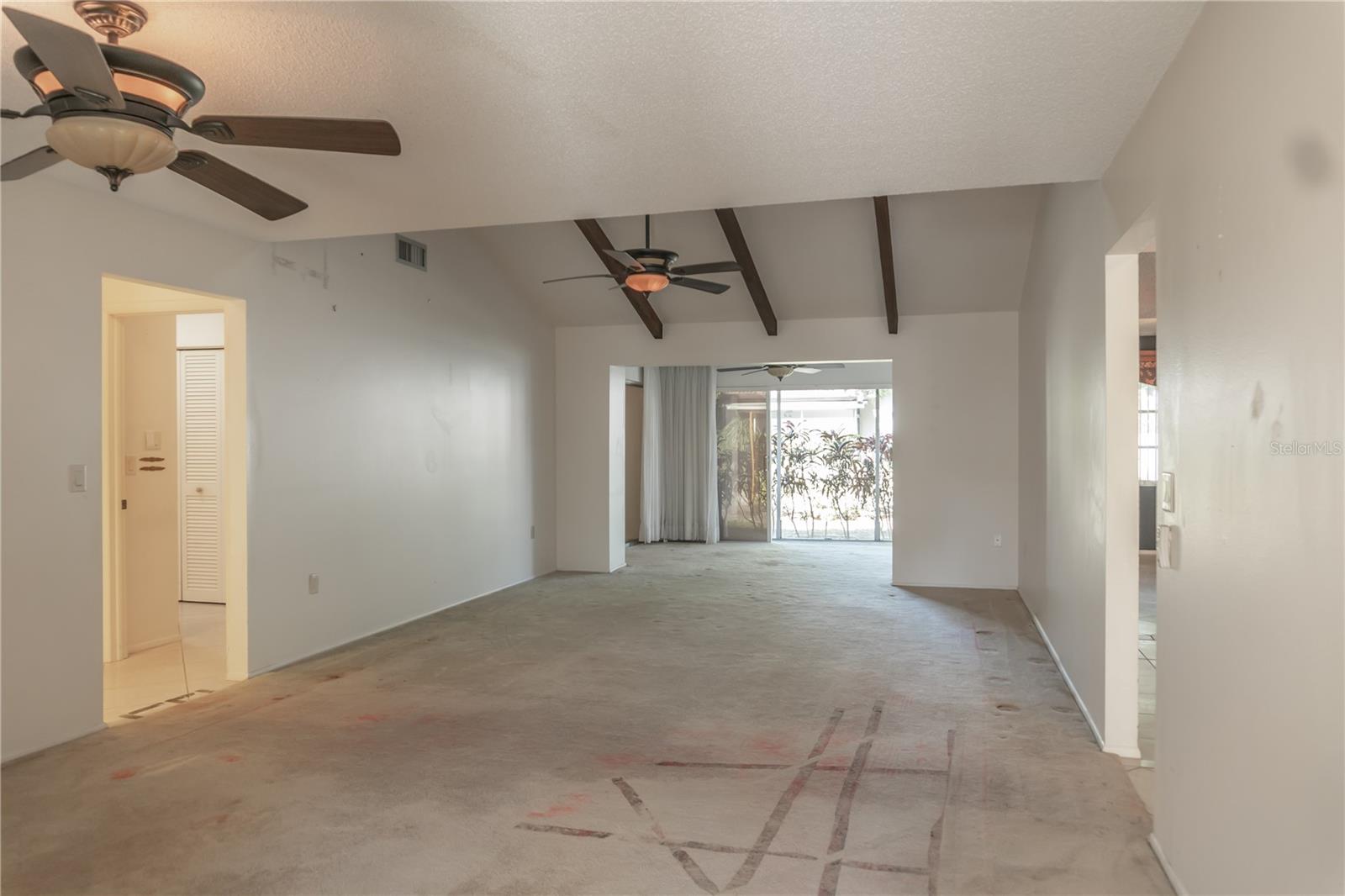 VILLAGE PLAZA SEC 4 - Residential