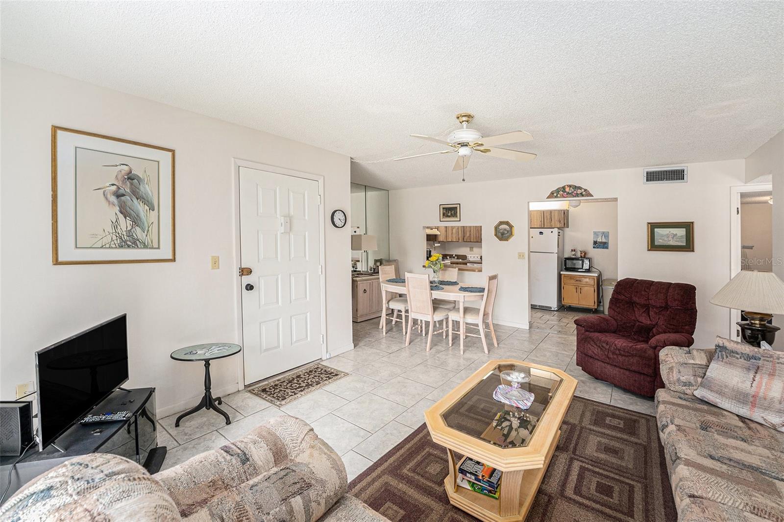 2687 PINE RIDGE WAY S B2