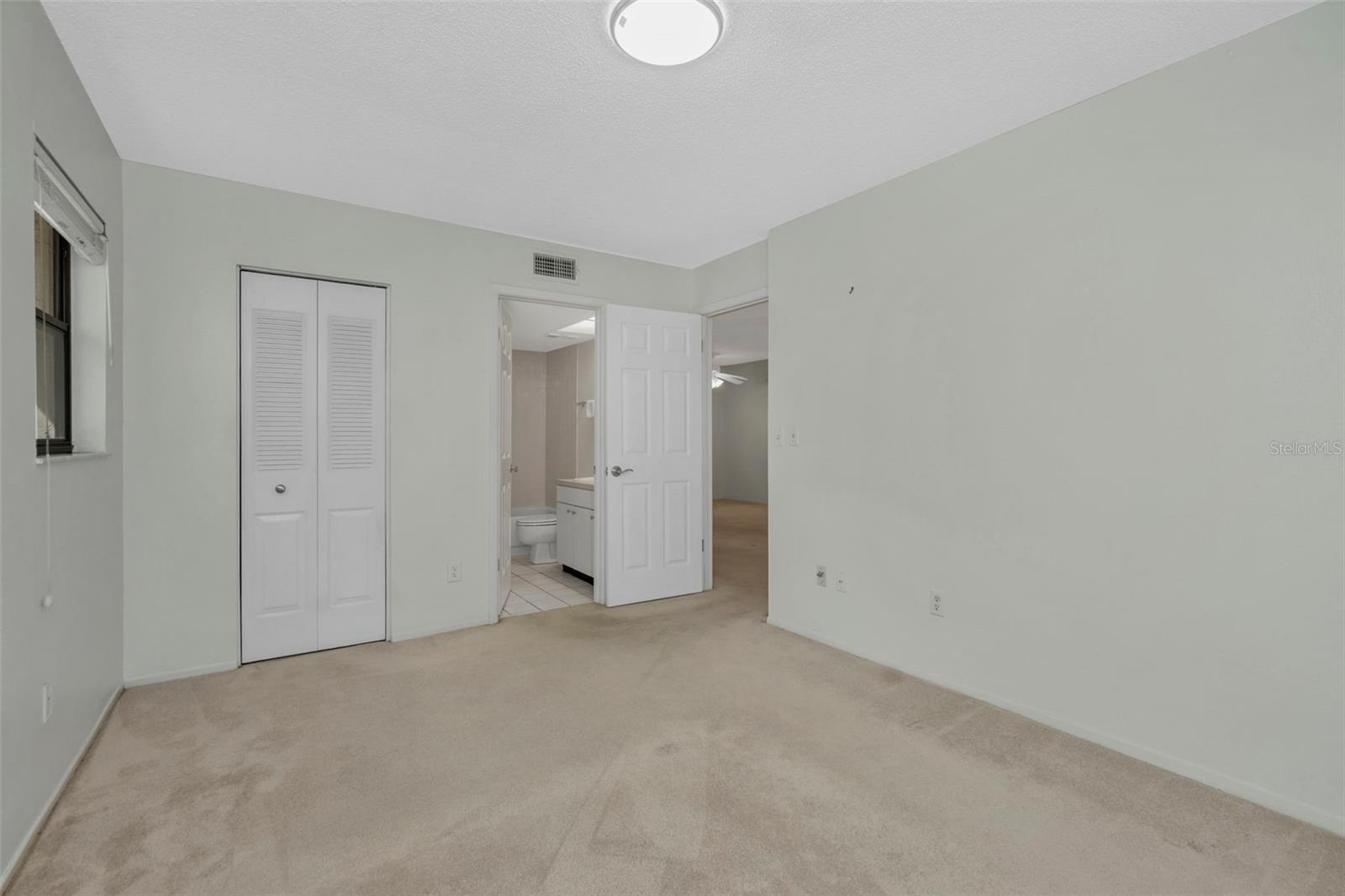 IMPERIAL OAKS CONDO - Residential