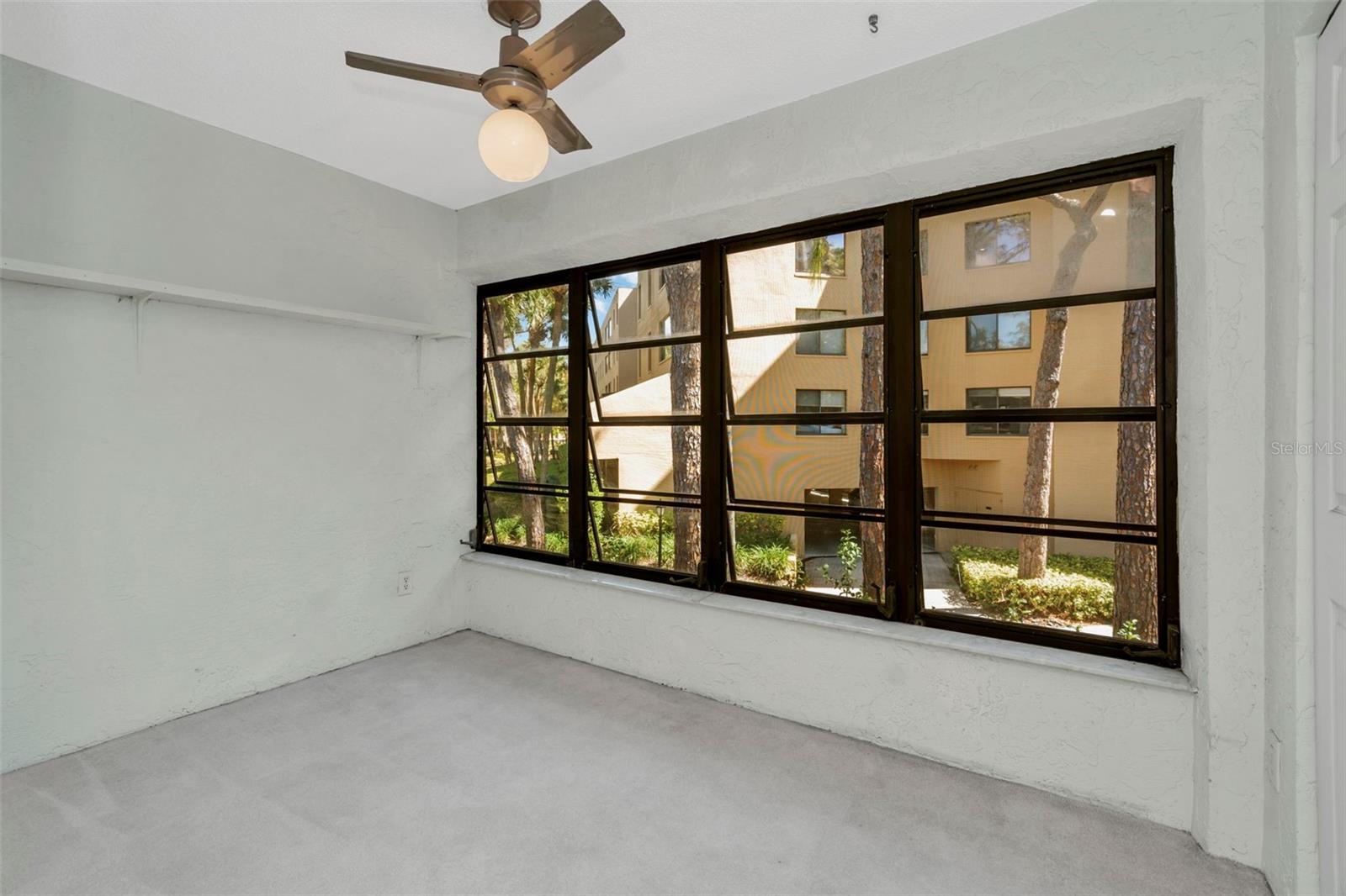 IMPERIAL OAKS CONDO - Residential