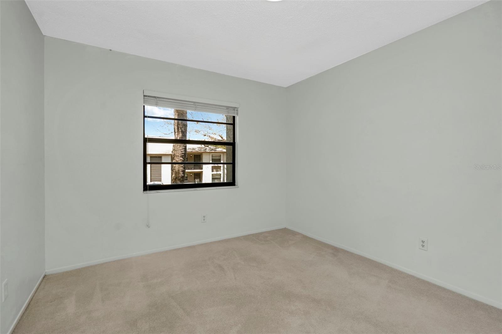 IMPERIAL OAKS CONDO - Residential