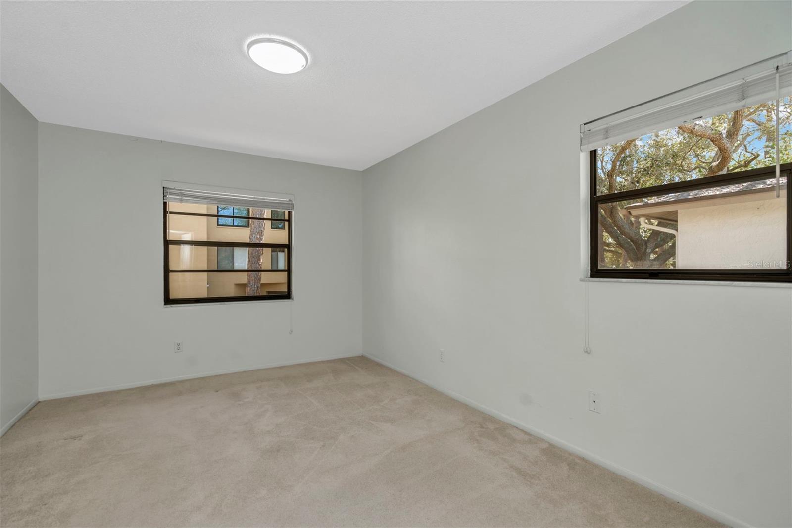 IMPERIAL OAKS CONDO - Residential