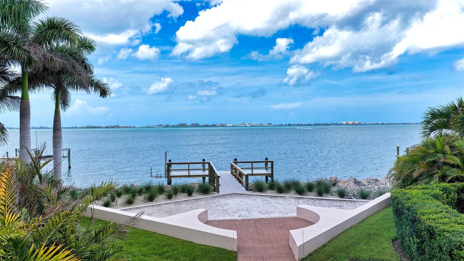 TOCOBAGA BAY - Residential