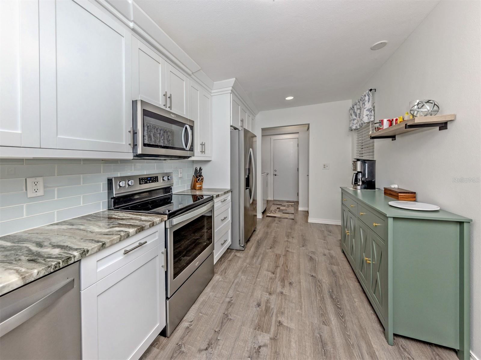 PINEBROOK LAKE CLUB PH 2 - Residential