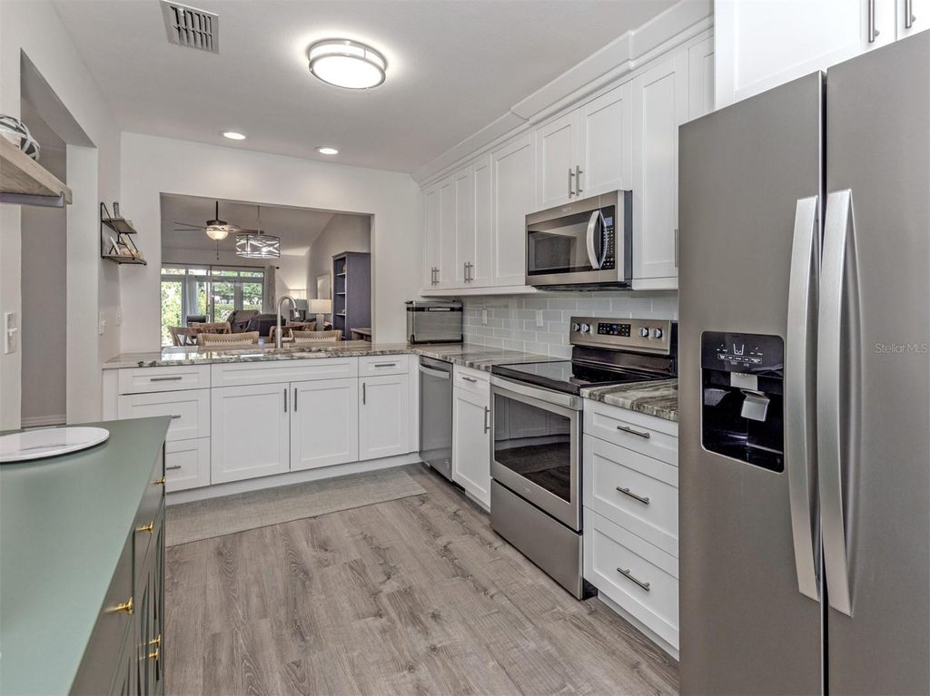 Photo of 601 Pinebrook Crescent #1, Venice, FL 34285 (MLS # N6143088)