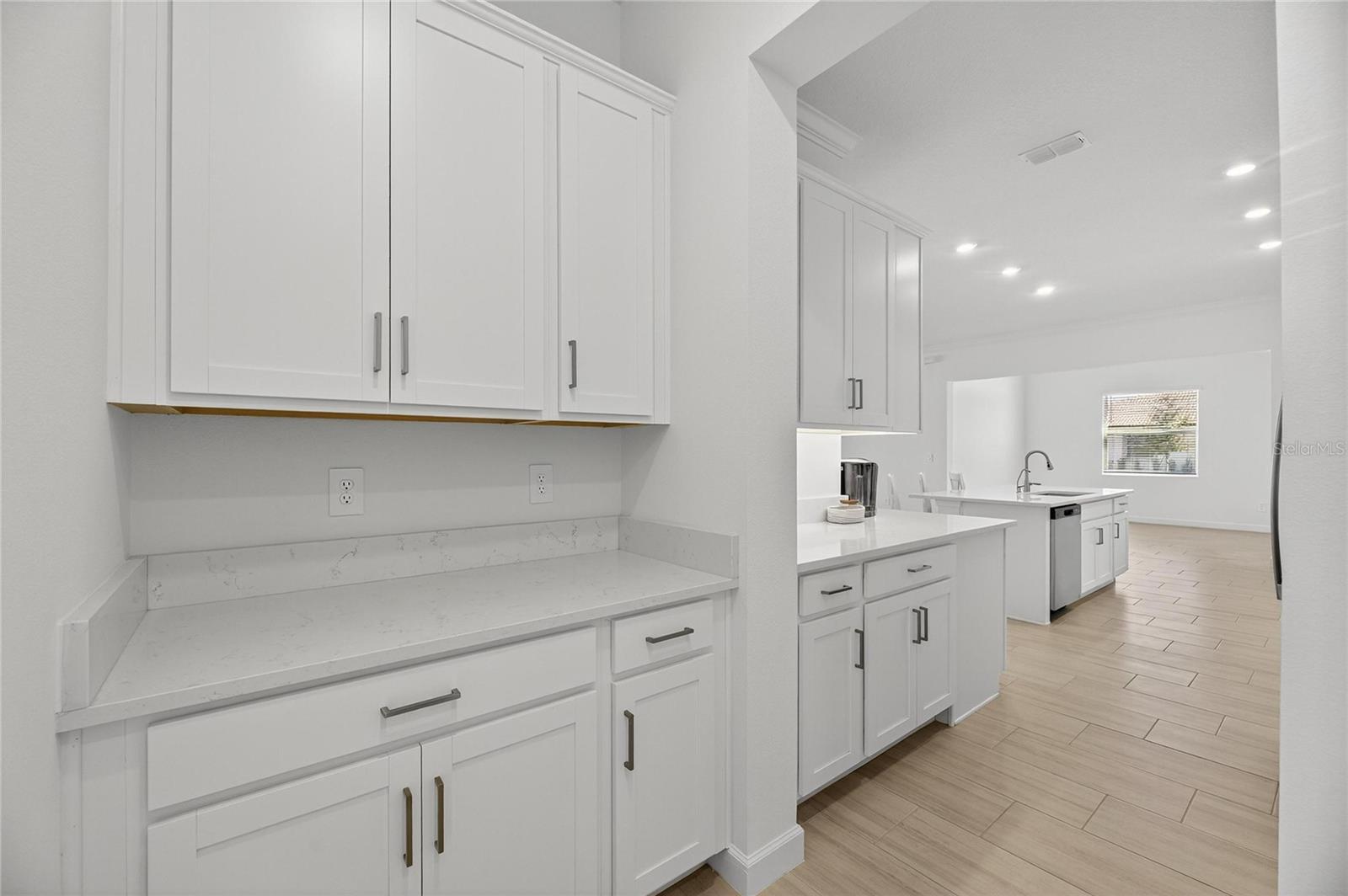 FOREST BROOKE ACTIVE ADULT PH 6A AND 7 LOT 10 BLOC - Residential