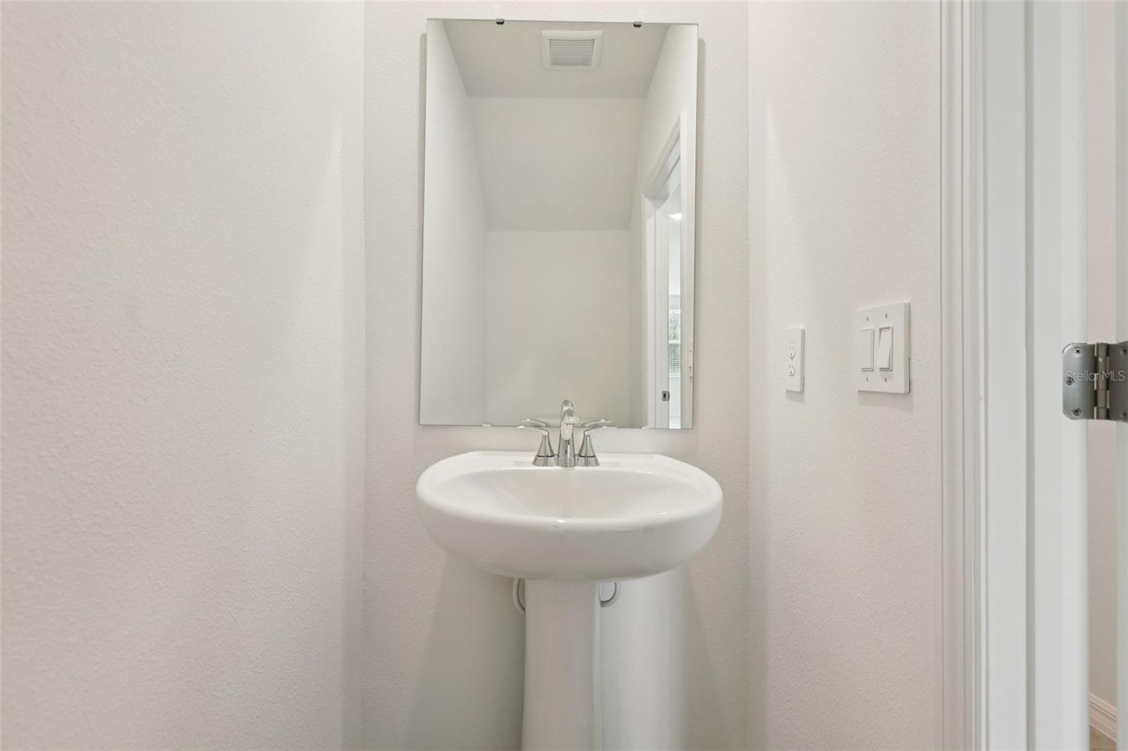 CAGAN CROSSINGS WEST - Residential Lease