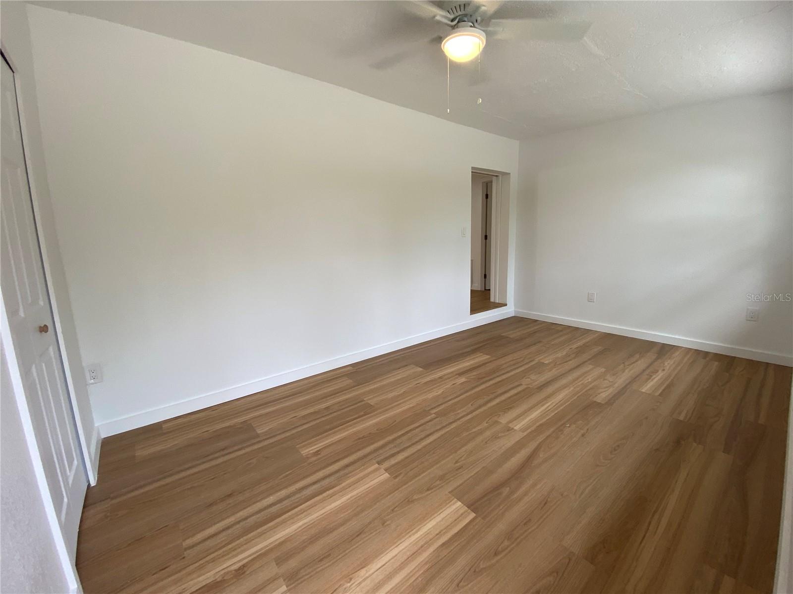 BAY SHORE - Residential Lease