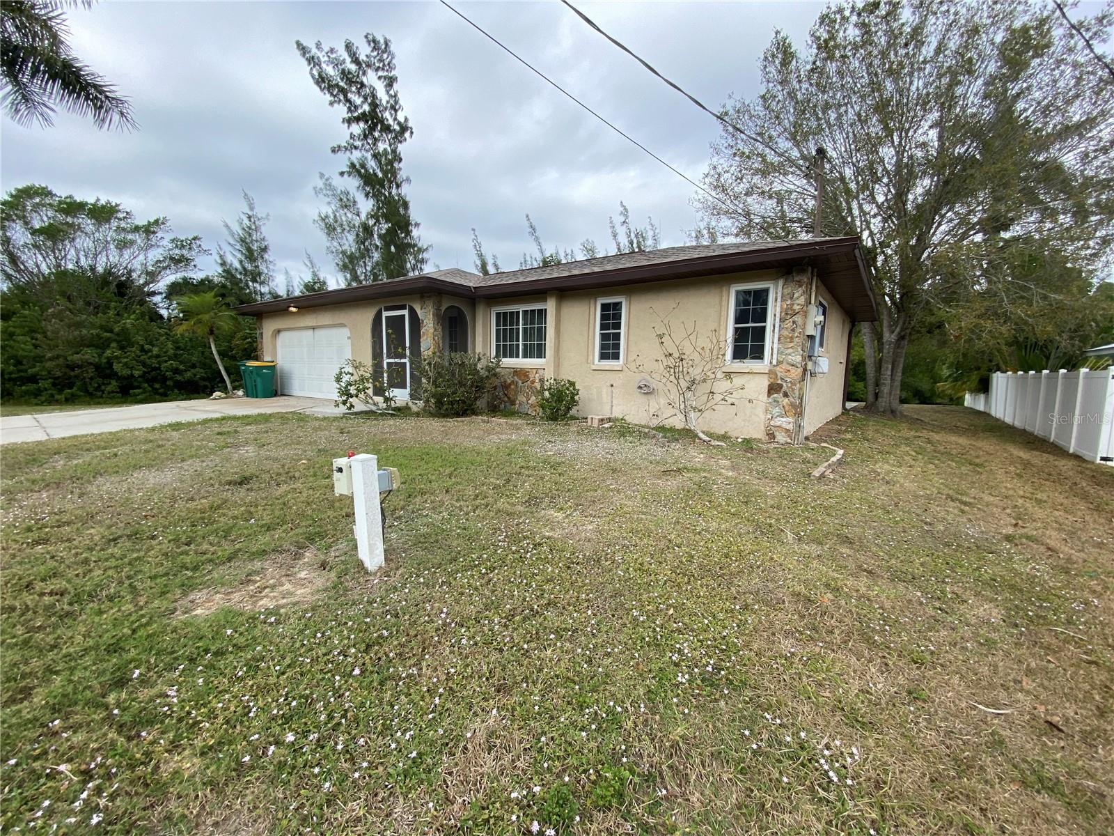 BAY SHORE - Residential Lease