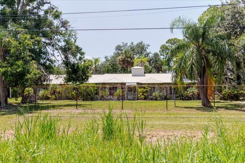 Photo of 12115 S Us Hwy 41, Gibsonton, FL 33534 (MLS # TB8480347)