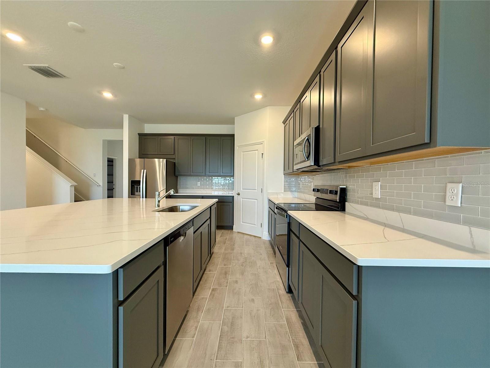 VILLAGES/MINNEOLA HILLS PH 4 - Residential Lease