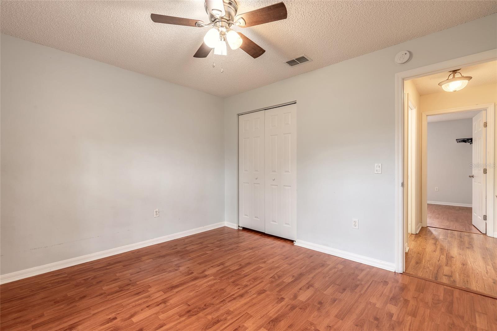 BURWYN PARK - Residential