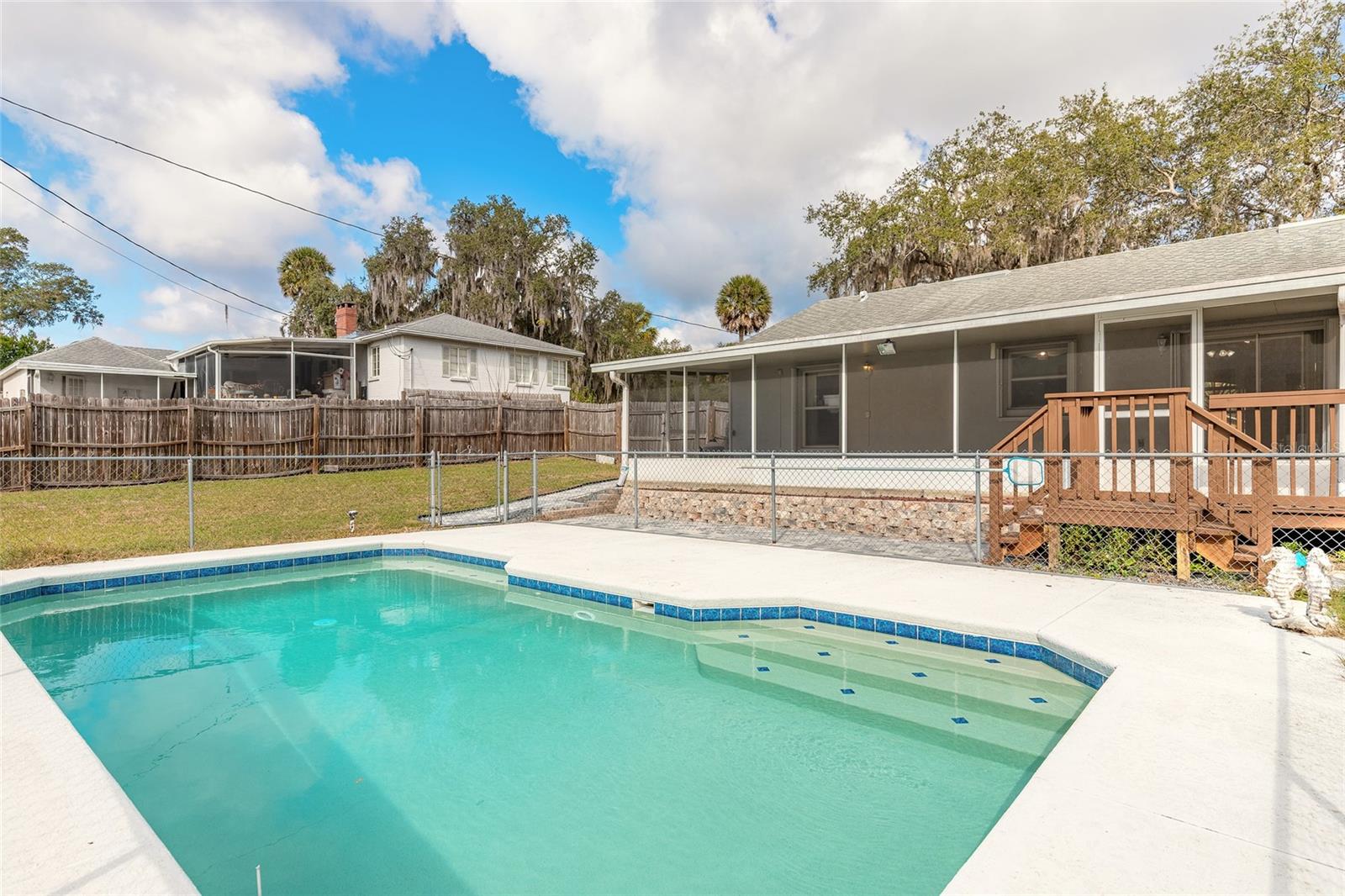 BURWYN PARK - Residential