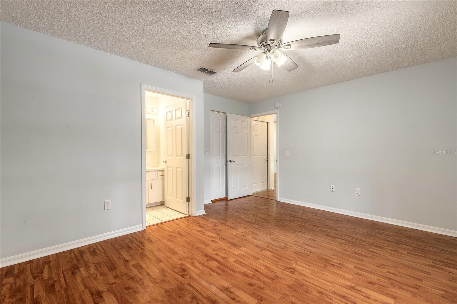 BURWYN PARK - Residential