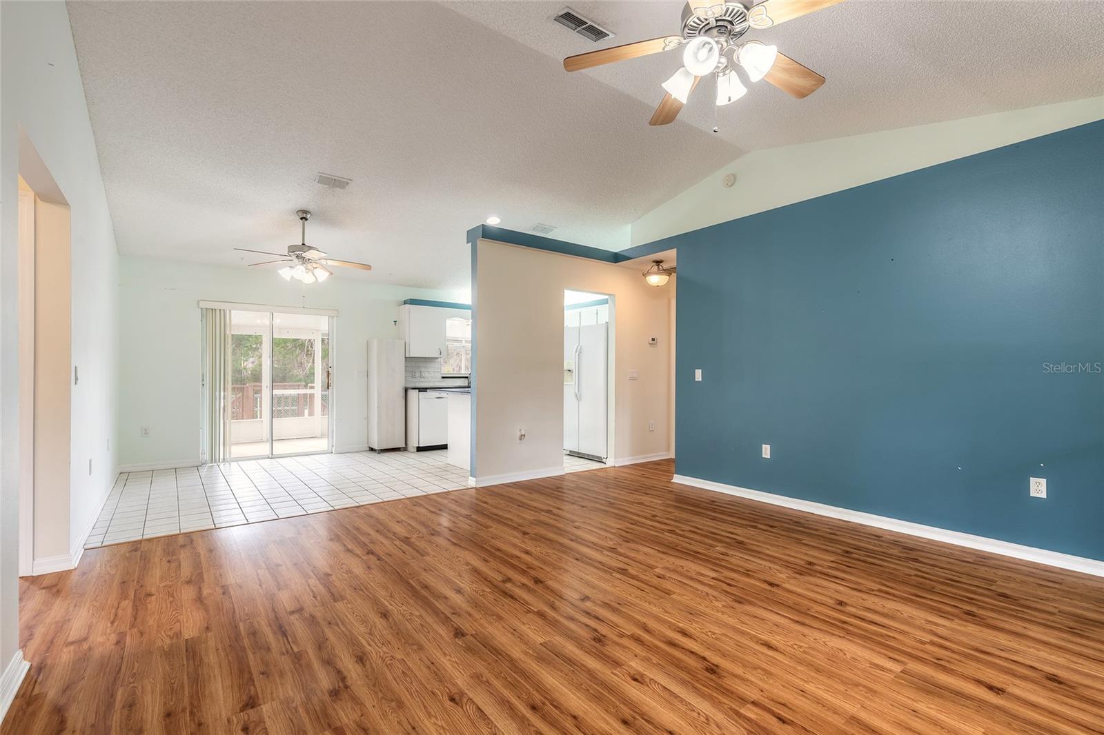 BURWYN PARK - Residential