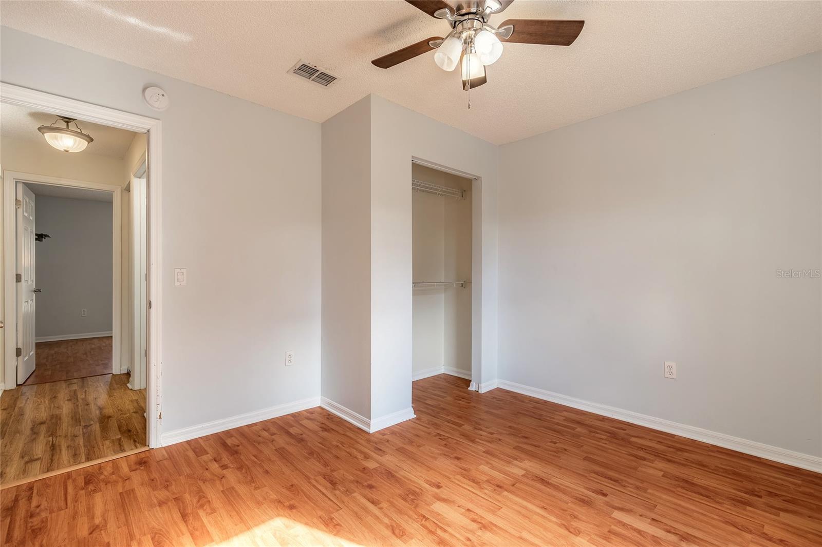 BURWYN PARK - Residential