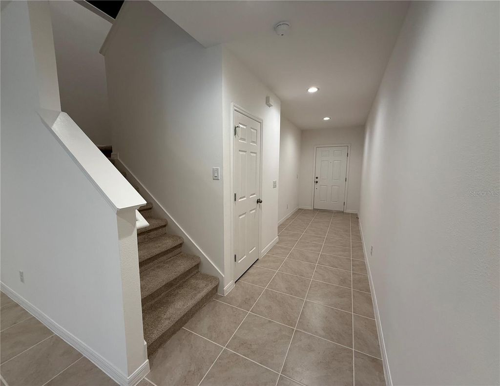 Photo of 215 Glass Onion Drive, Howey In The Hills, FL 34737 (MLS # G5106243)