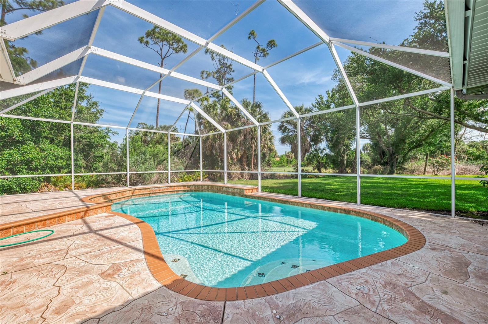 SAWGRASS - Residential