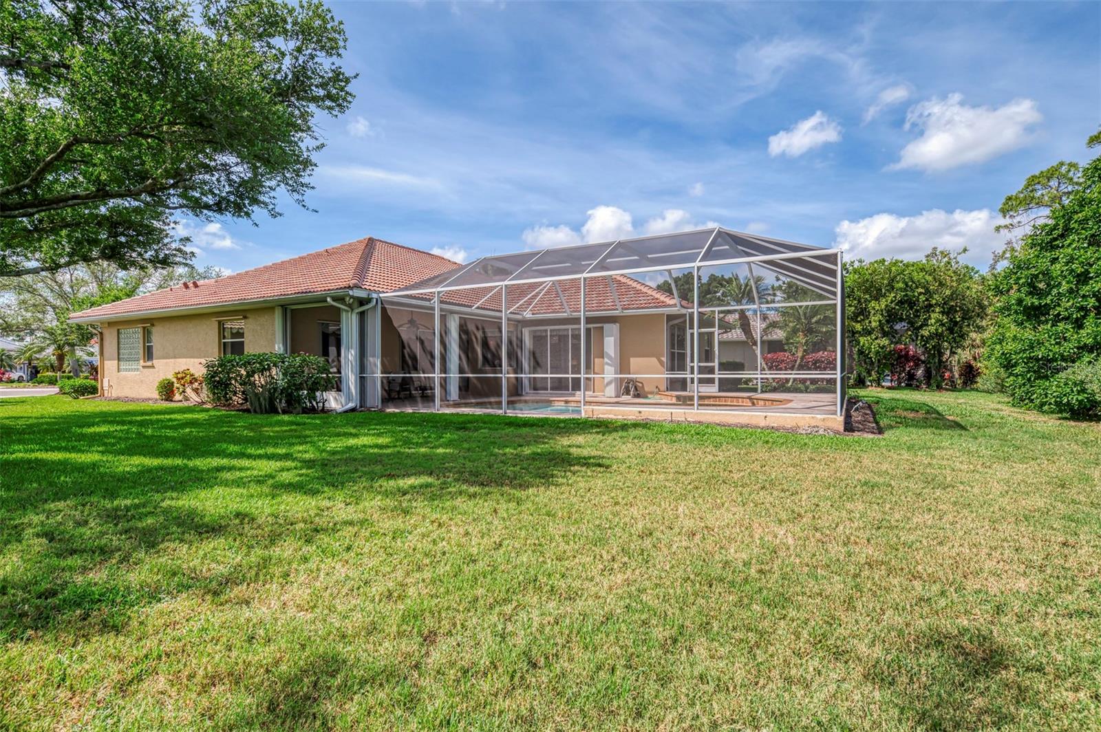 SAWGRASS - Residential