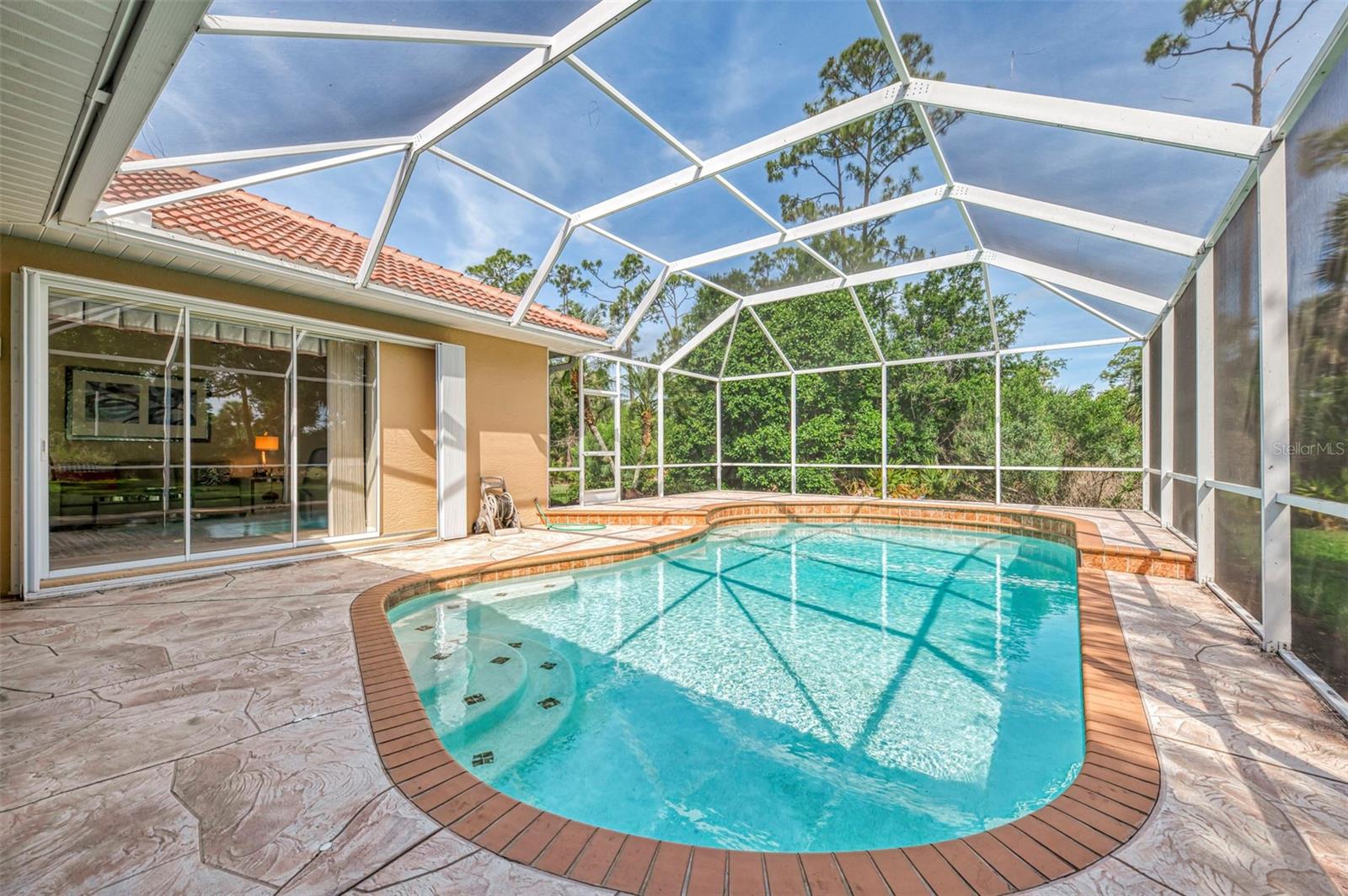 SAWGRASS - Residential