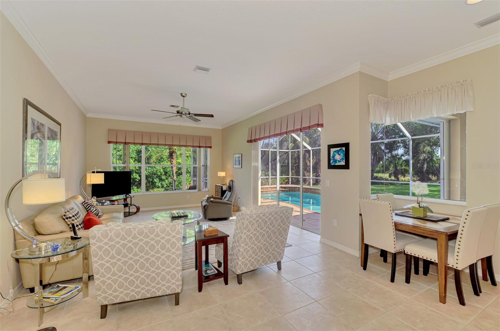 SAWGRASS - Residential