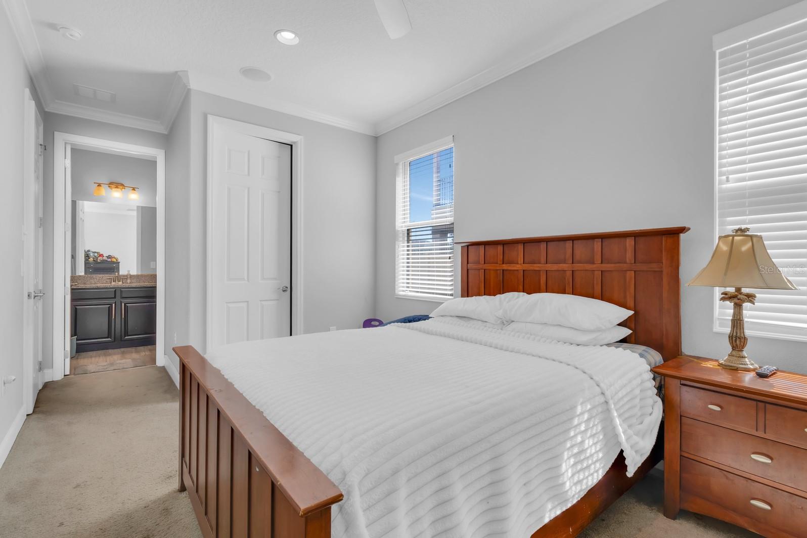 ASTOR GRANDE AT LAKE FOREST - Residential