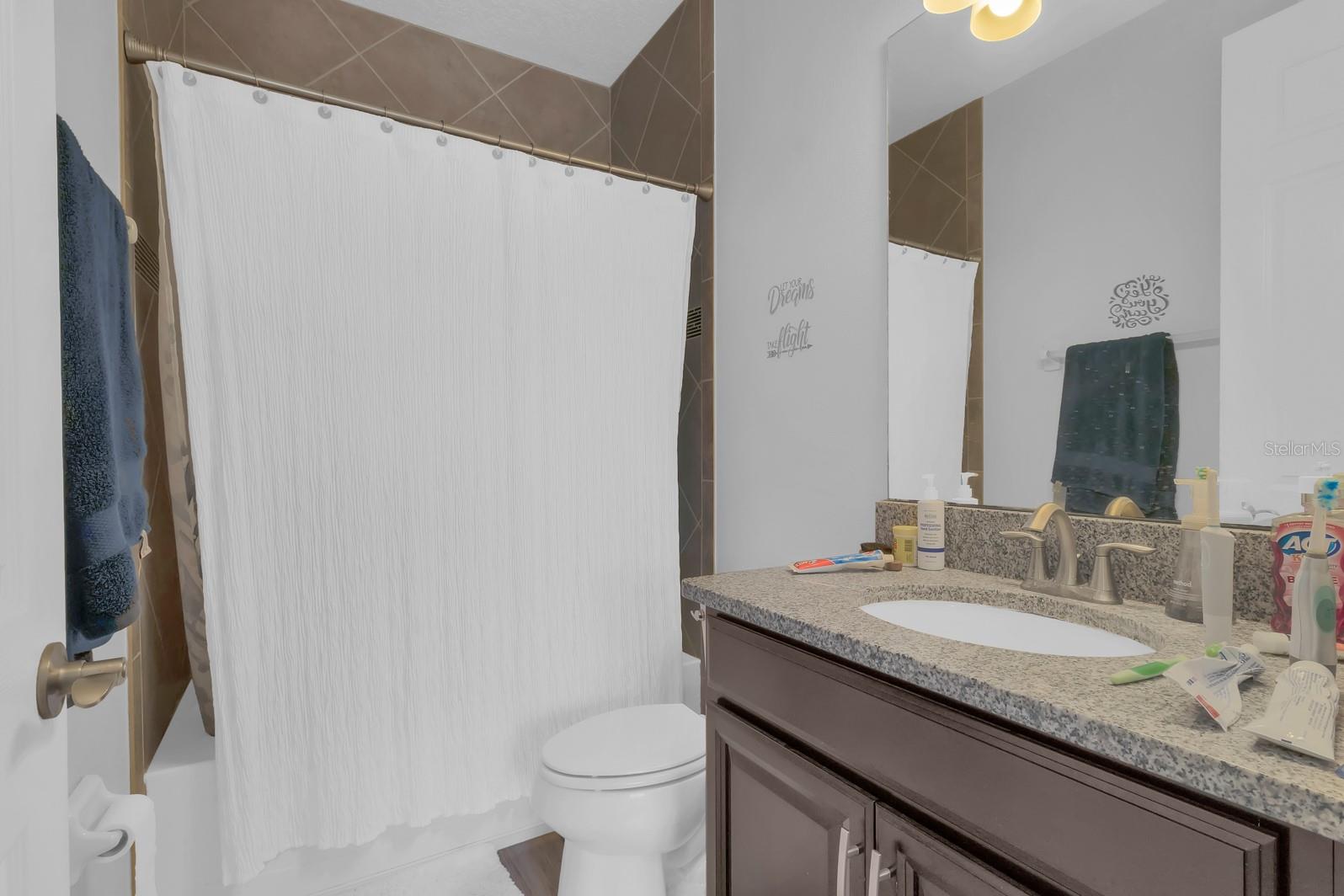 ASTOR GRANDE AT LAKE FOREST - Residential