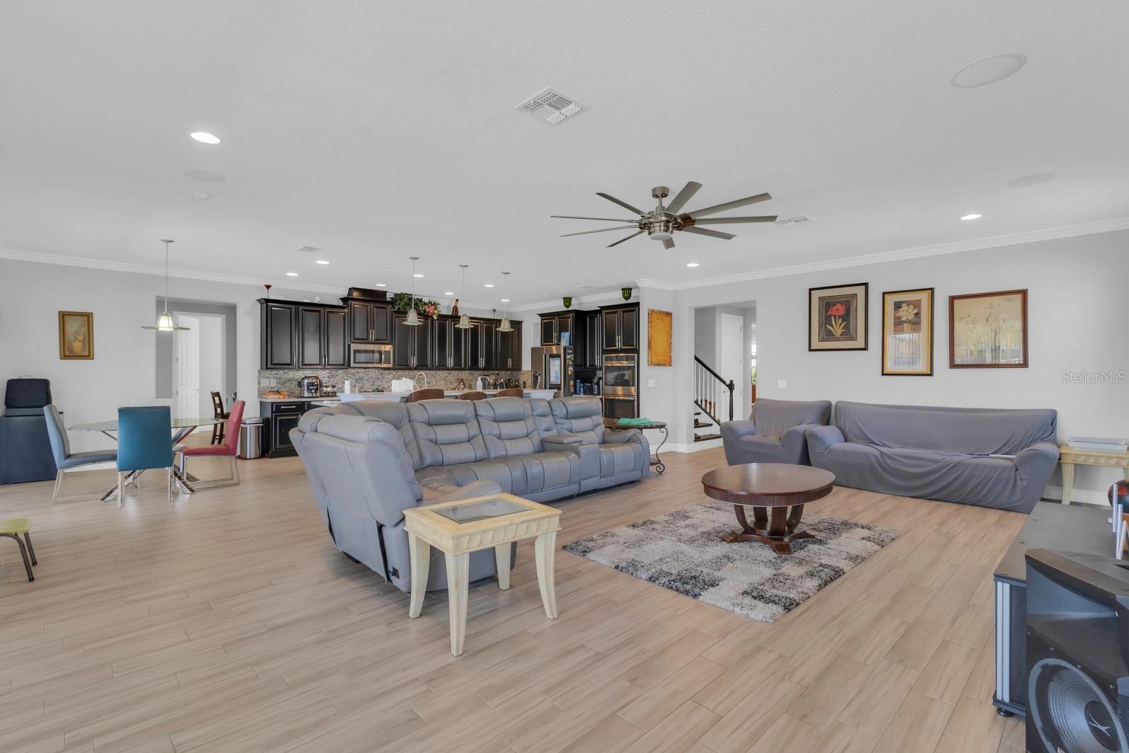 ASTOR GRANDE AT LAKE FOREST - Residential