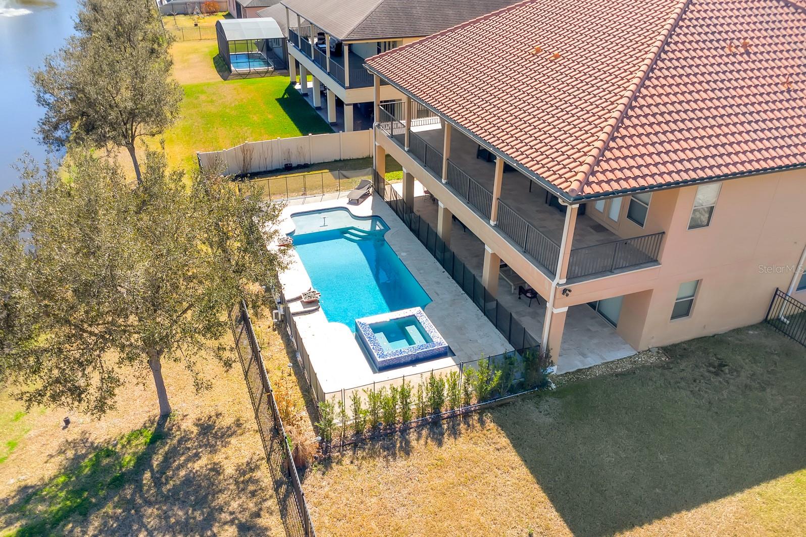 ASTOR GRANDE AT LAKE FOREST - Residential