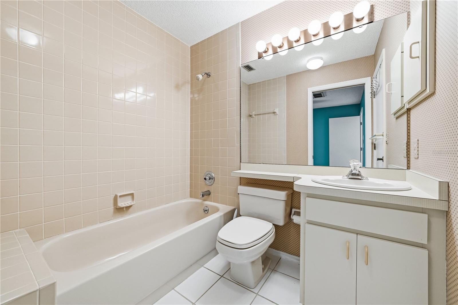 CHARTLEY COURT - Residential