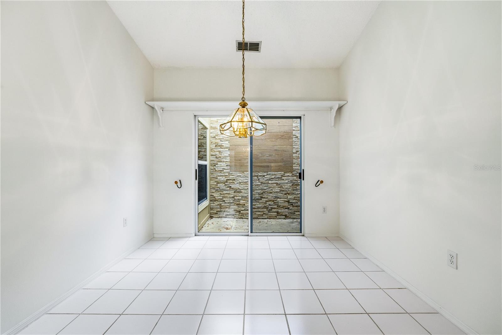 CHARTLEY COURT - Residential