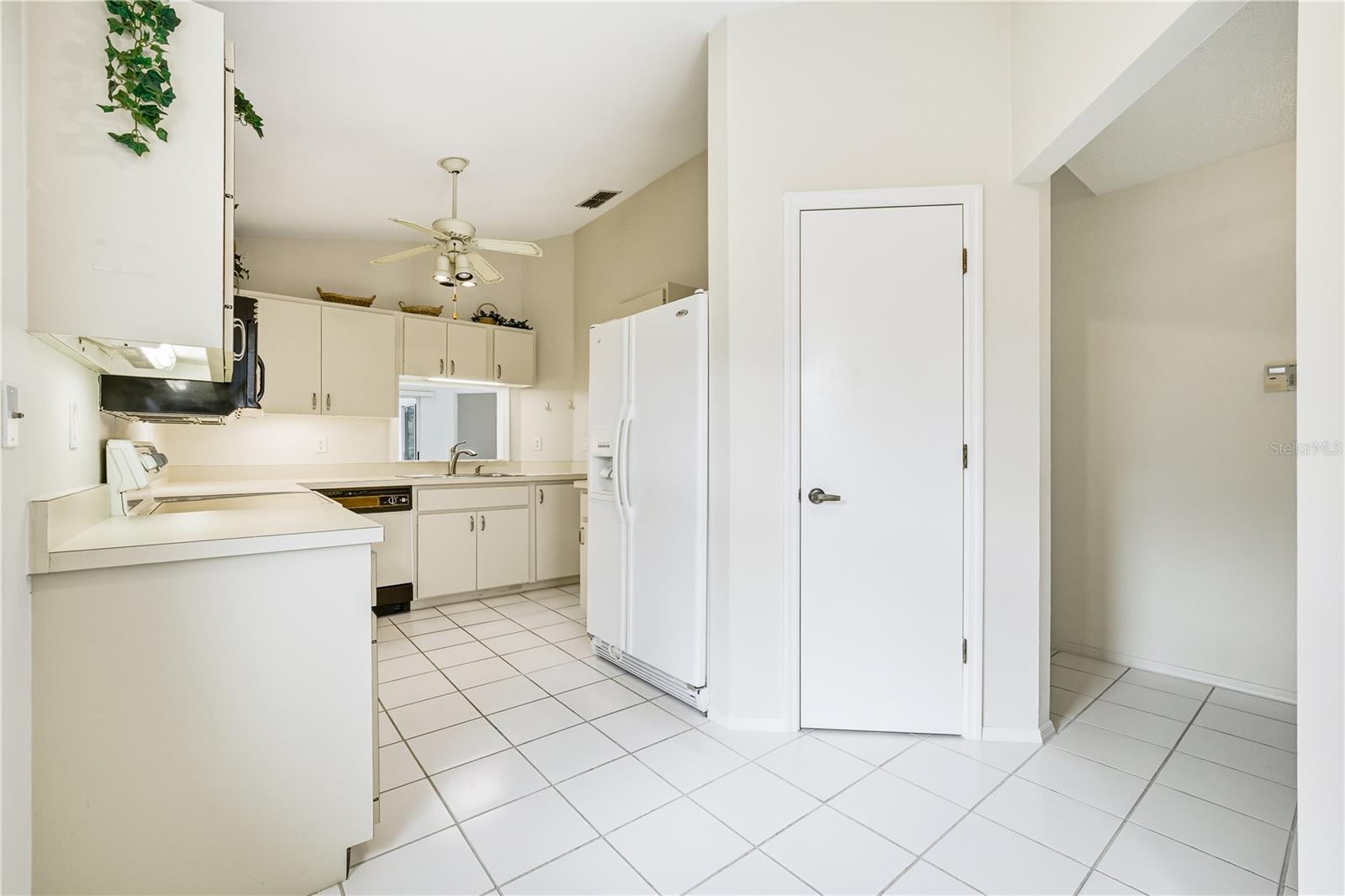 CHARTLEY COURT - Residential