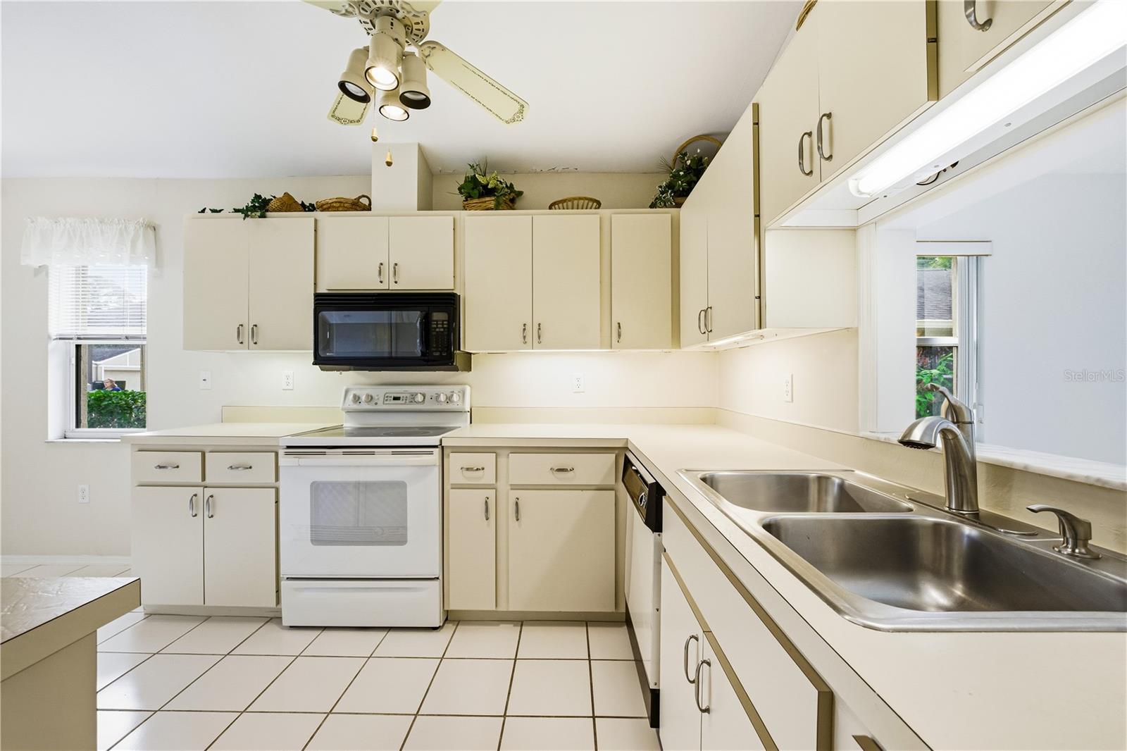 CHARTLEY COURT - Residential