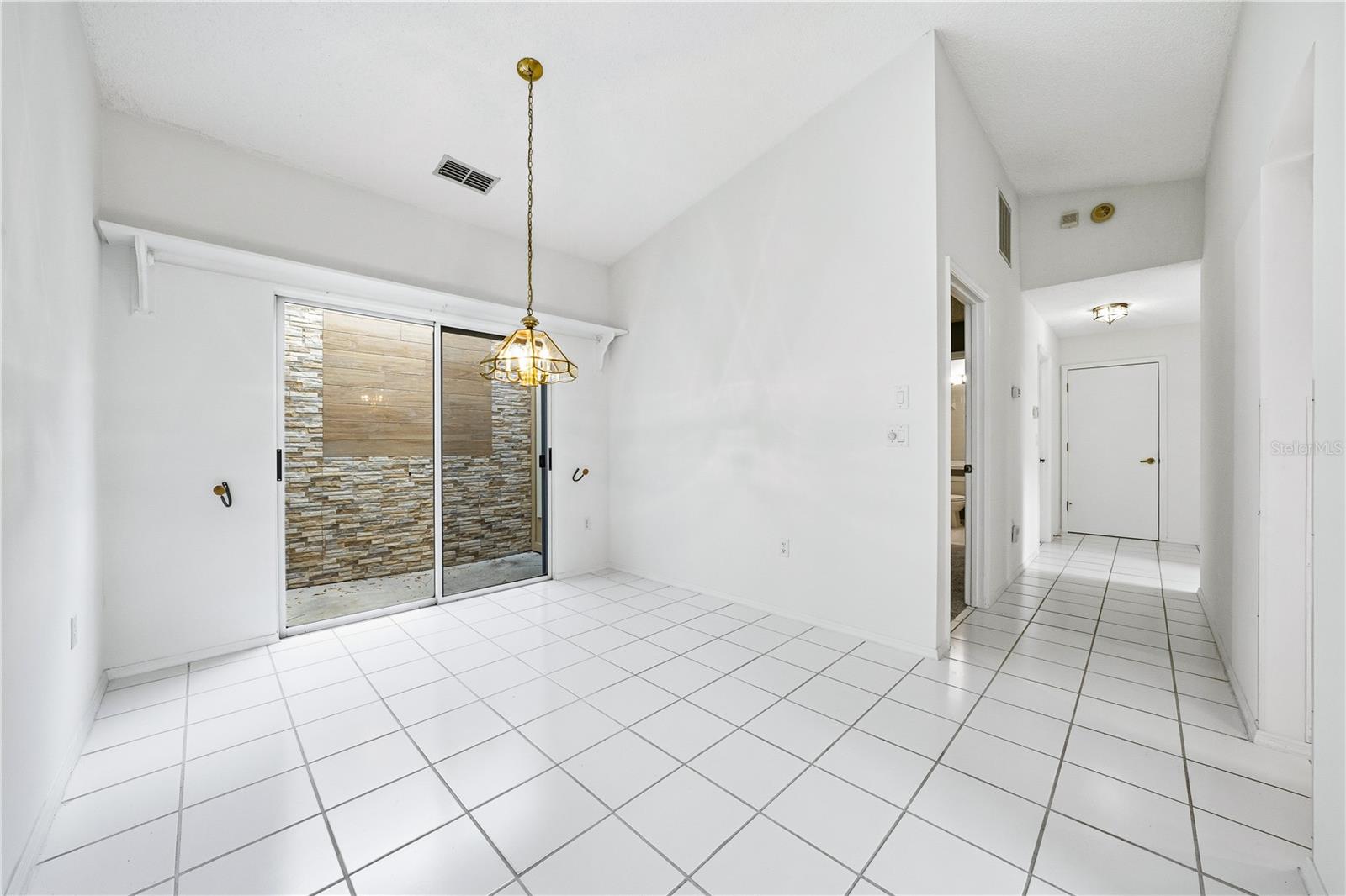 CHARTLEY COURT - Residential