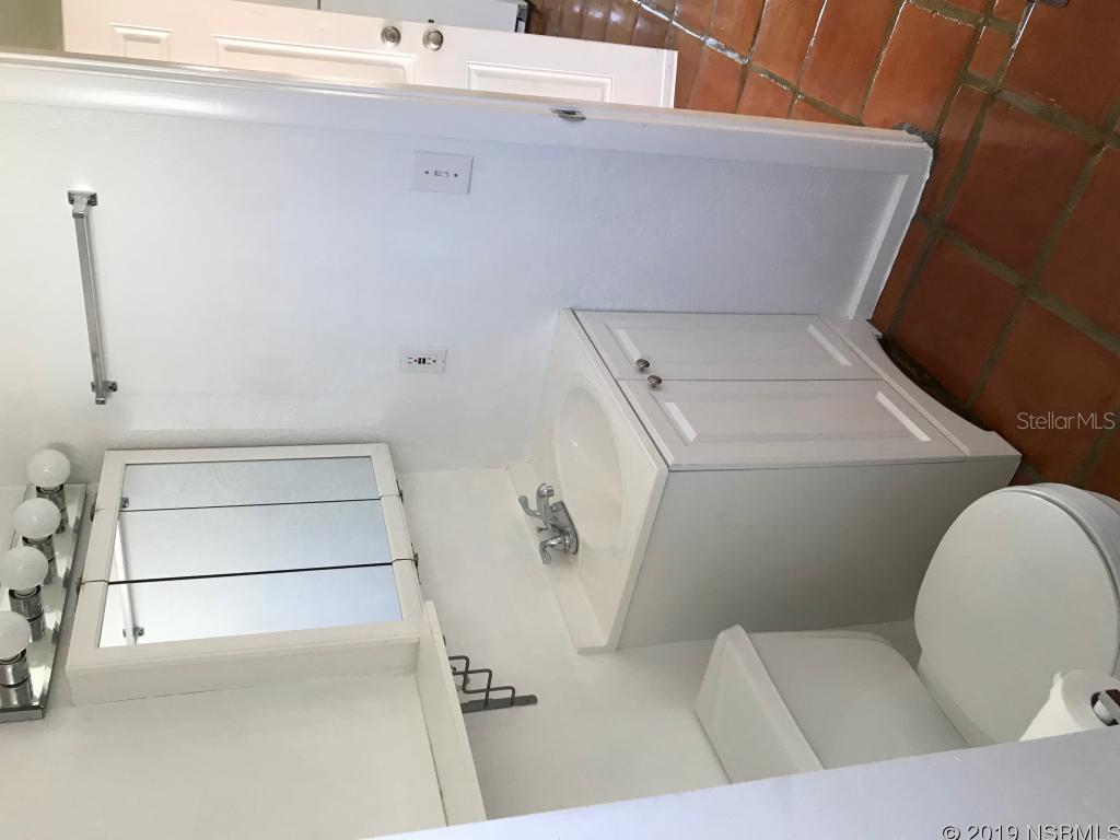 W F Connors - Residential Lease