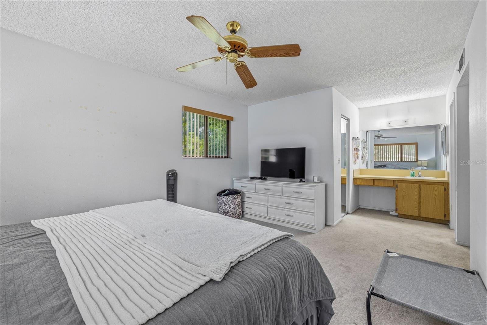 RAINTREE VILLAGE CONDO N - Residential