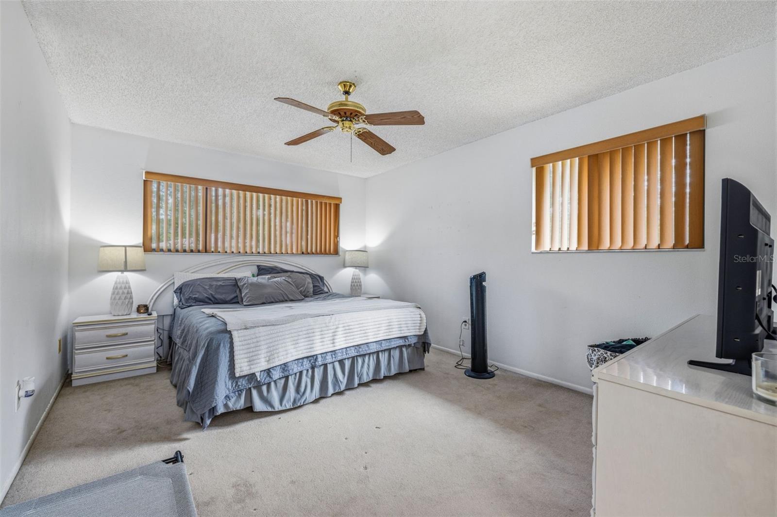 RAINTREE VILLAGE CONDO N - Residential