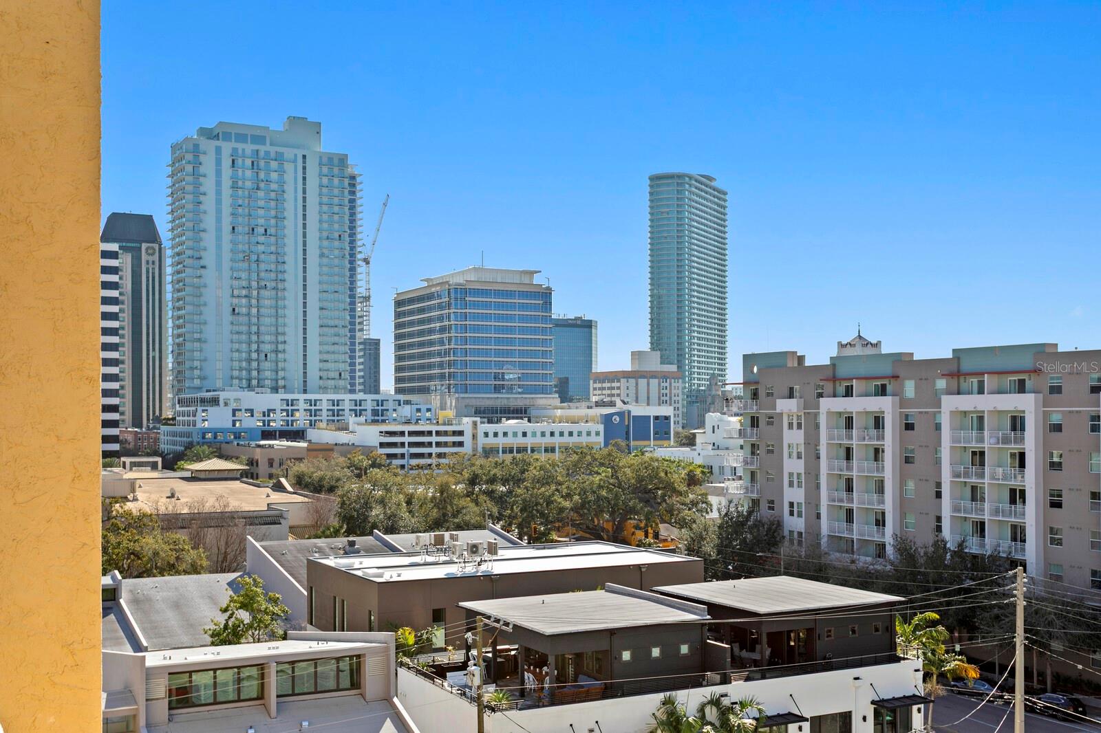 FLORI DE LEON APTS CO-OP - Residential