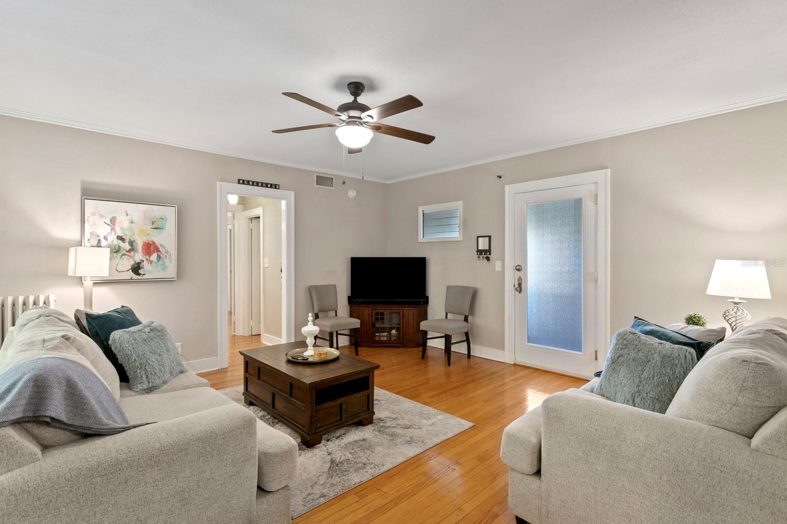 FLORI DE LEON APTS CO-OP - Residential