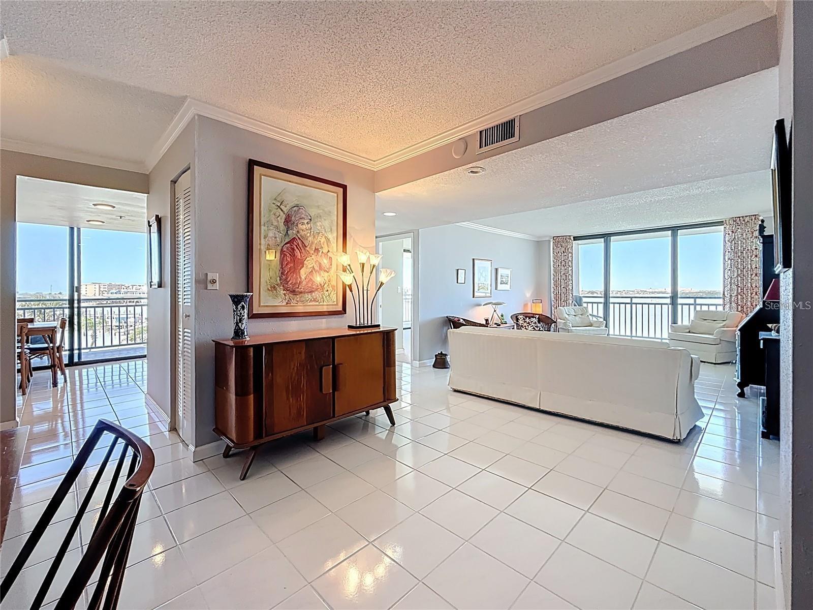 1 KEY CAPRI - Residential