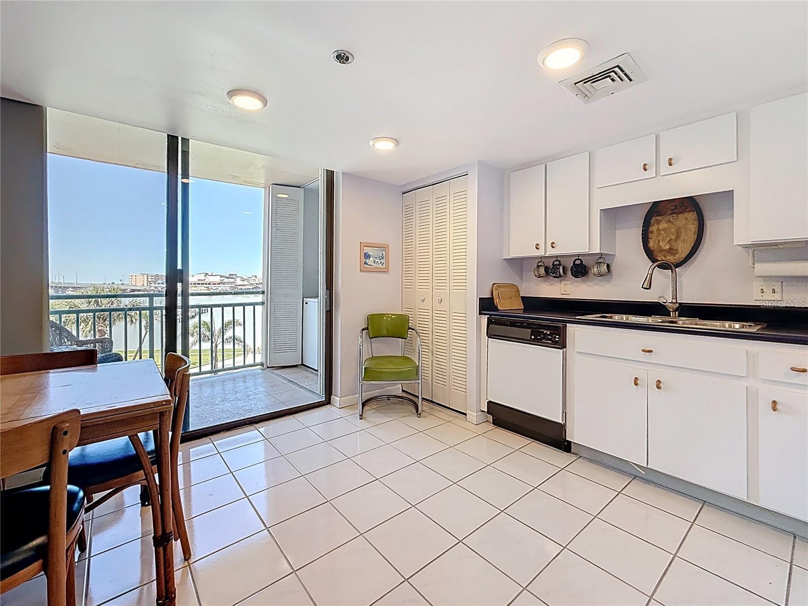 1 KEY CAPRI - Residential