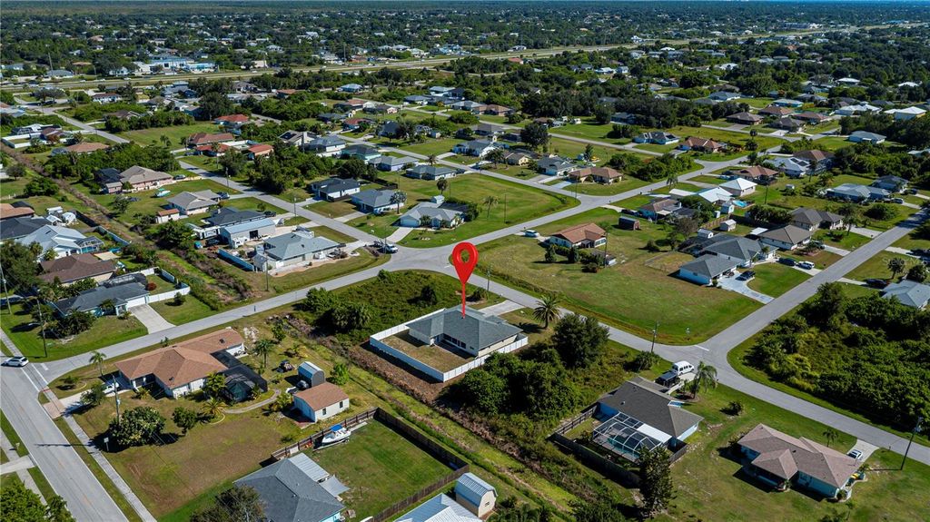 Photo of 7095 Beardsley Street, Englewood, FL 34224 (MLS # C7517077)