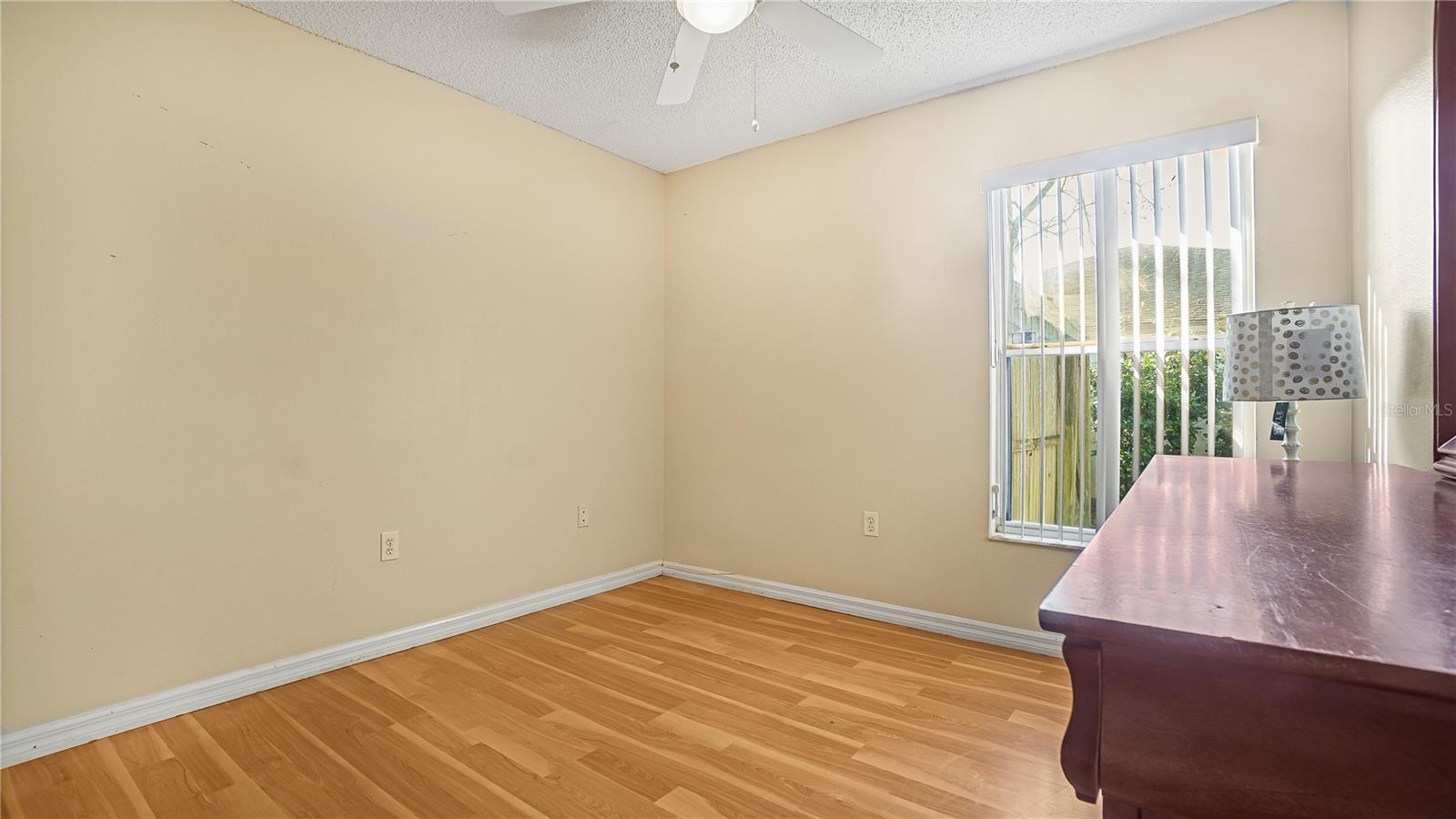 DELTONA LAKES UNIT 07 - Residential Lease