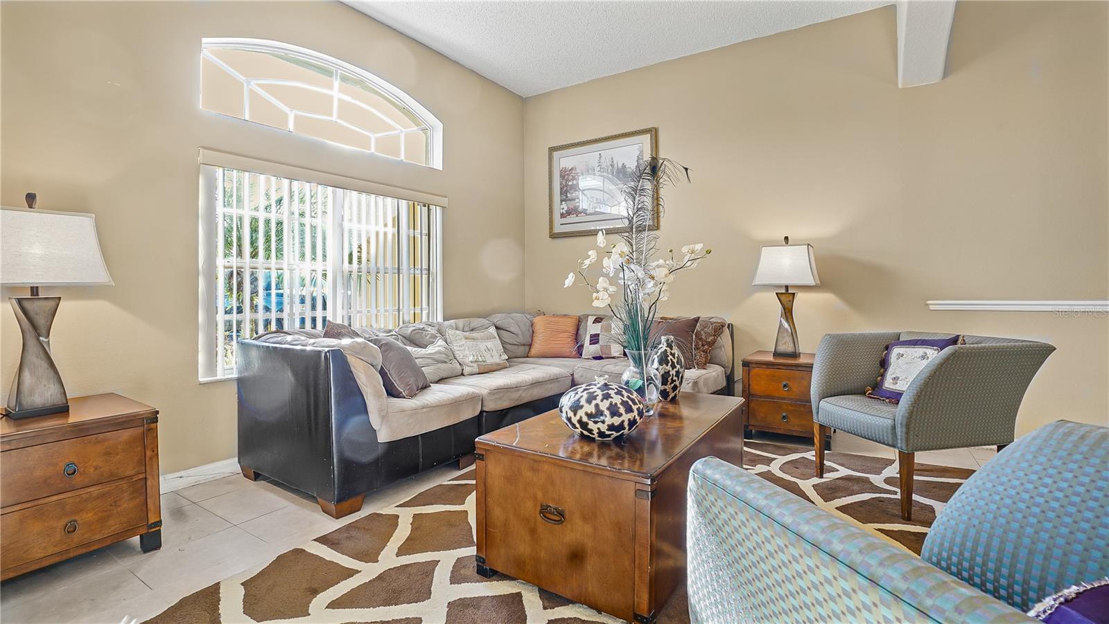 DELTONA LAKES UNIT 07 - Residential Lease